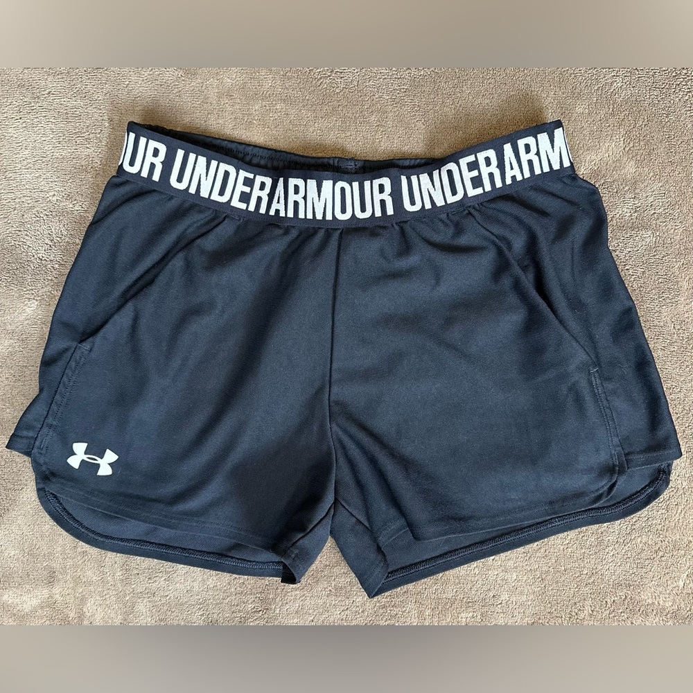Under Armour Heat Gear Black Active Wear Loose Fit Size Small Workout Shorts